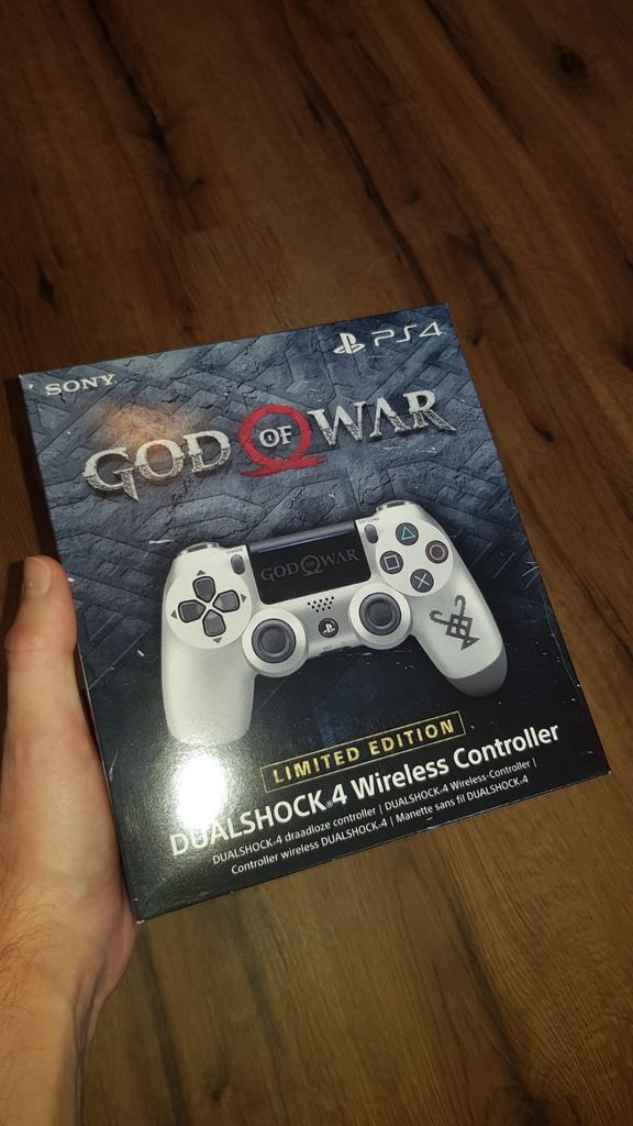 DualShock 4 v2 God of War Limited Edition (NEW), Spelcomputers en Games, Nieuw, Ophalen of Verzenden, Controller, PlayStation 4