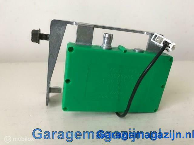 Antenne versterker 30679286 incl kabel 8629502 Volvo 9496484, Auto diversen, Nieuw, Ophalen of Verzenden
