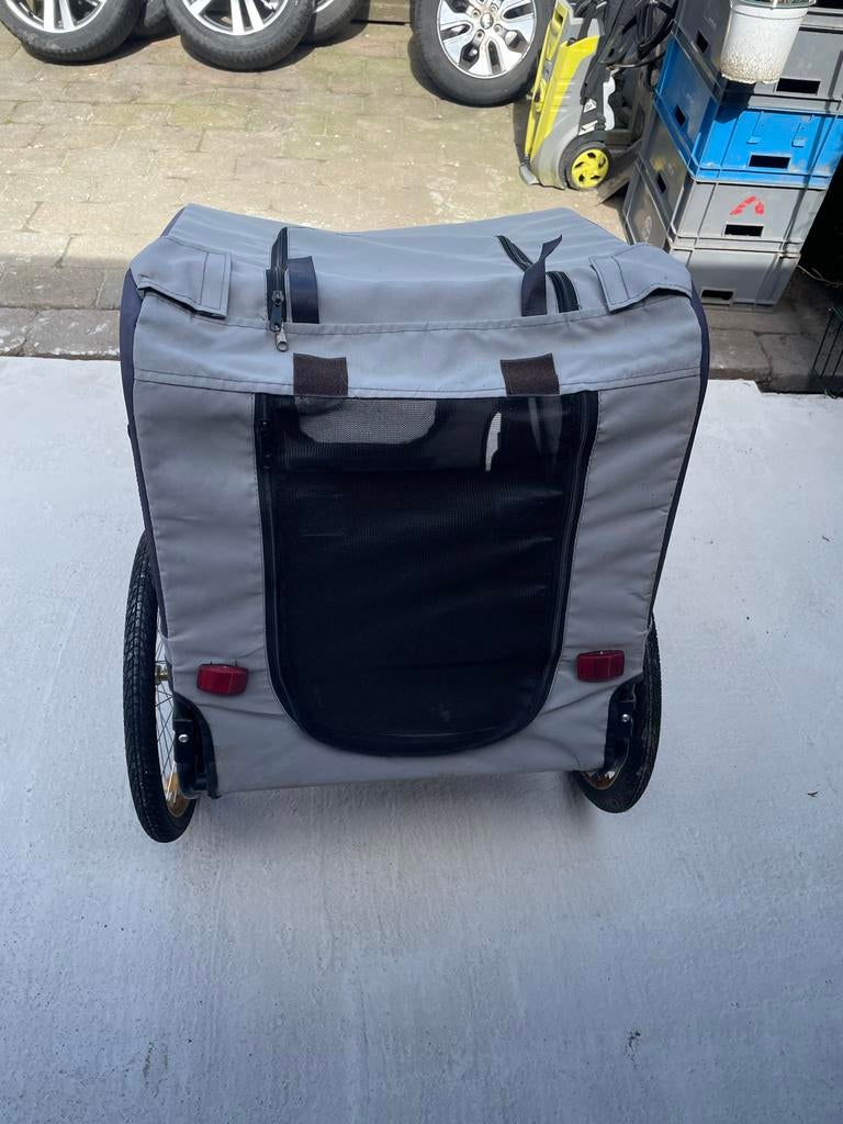 Hondenfietskar - Comfortabel en Veilig voor uw Hond, Ophalen, Gebruikt, Hondenkar, 20 tot 40 kg