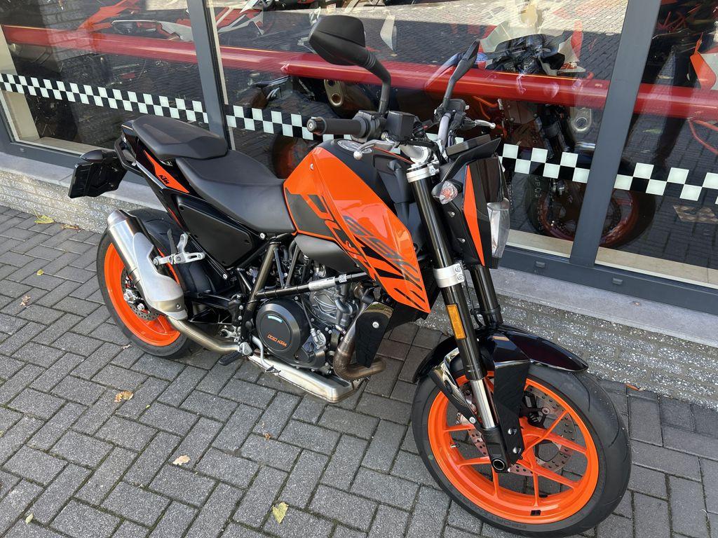 KTM 690 DUKE 2019 - foto 2