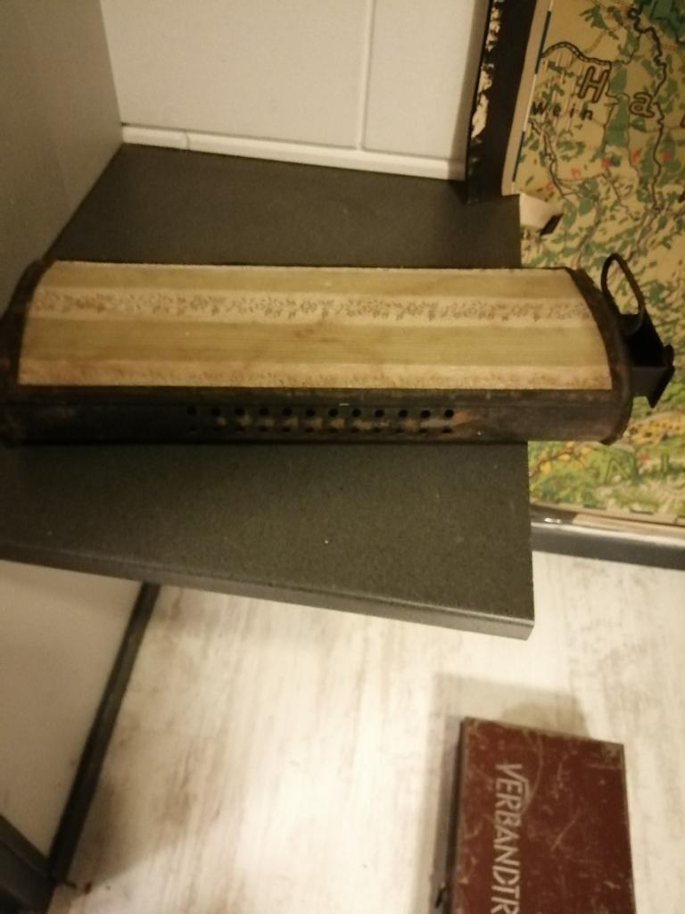 ANTIEKE METALEN FRANSE VOETEN KACHEL/STOOF TOPSTAAT 50 CM., Antiek en Kunst, Ophalen of Verzenden