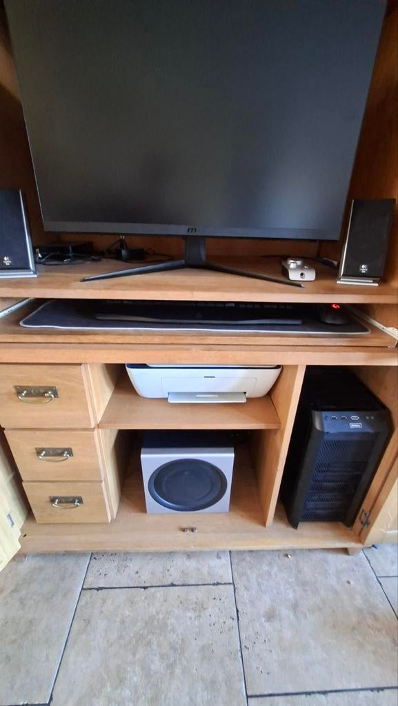 Logitech Z2300 subwoofer thx systeem, Computers en Software, Pc speakers, Ophalen, Gebruikt, Audiokanaal 2.1, Logitech