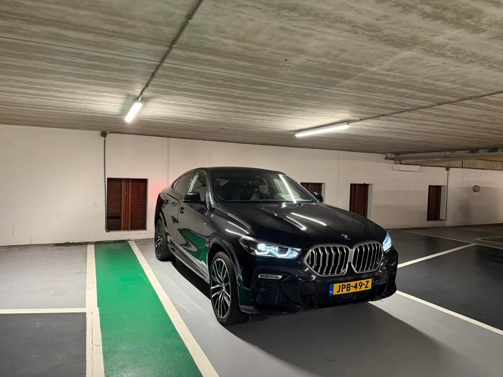 BMW X6 Xdrive30d 286pk Aut 2020 Zwart, Auto's, Zwart, 2993 cc, Zwart, Diesel