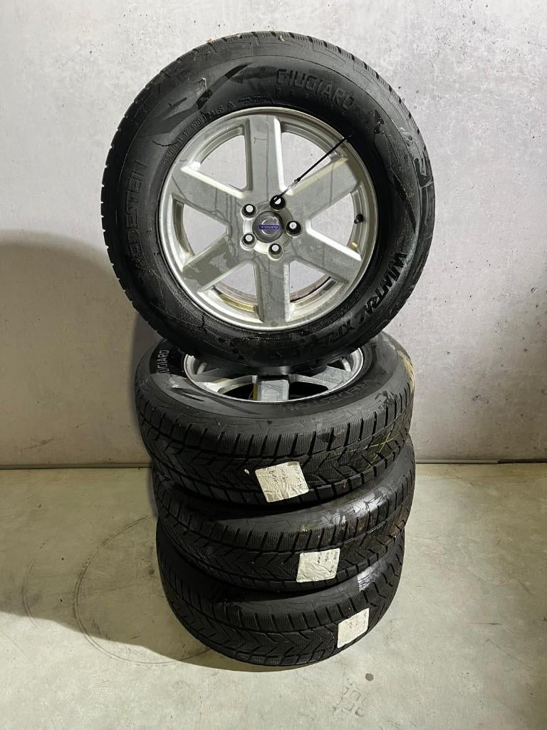 Set originele winterwielen Volvo XC90, Auto-onderdelen, Banden en Velgen, Ophalen, Gebruikt, Banden en Velgen, 17 inch