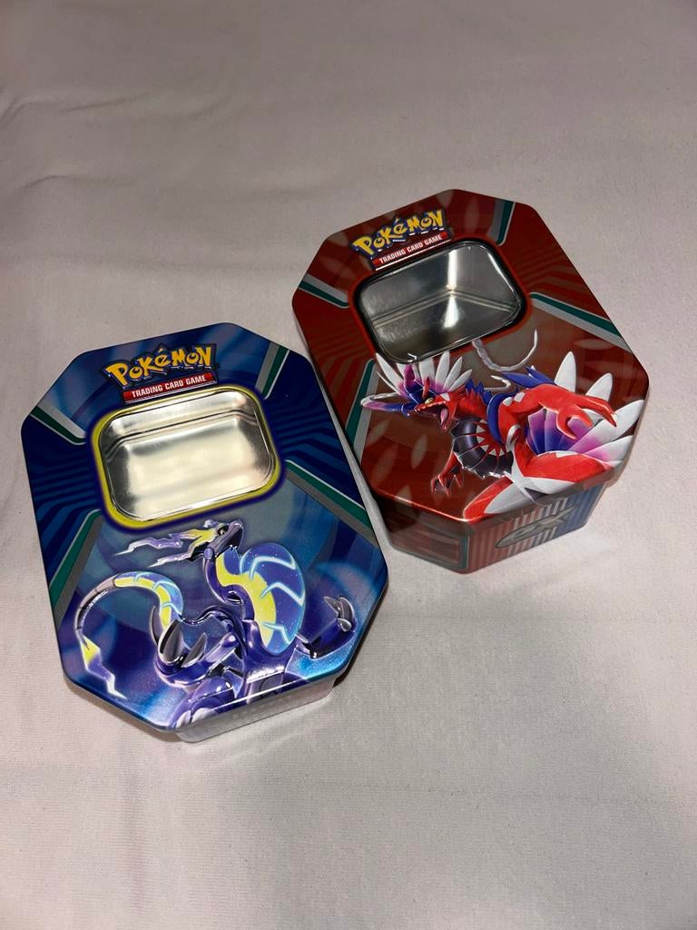 Lege Pokémon Blikken, Hobby en Vrije tijd, Verzamelkaartspellen | Pokémon, Ophalen of Verzenden, Gebruikt, Overige typen