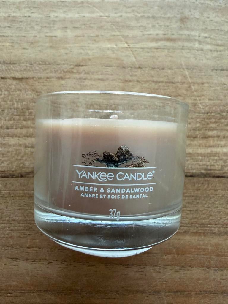 Yankee Candle Amber & Sandalwood Kaars 37 gr nieuw, Overige materialen, Beige, Ophalen of Verzenden, Zo goed als nieuw