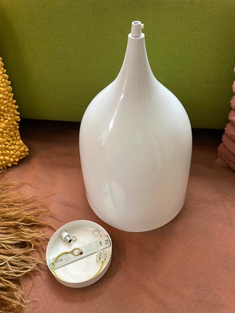 Wit metalen hanglamp grijze binnenkant, Ophalen of Verzenden, Nieuw, Metaal, Minder dan 50 cm