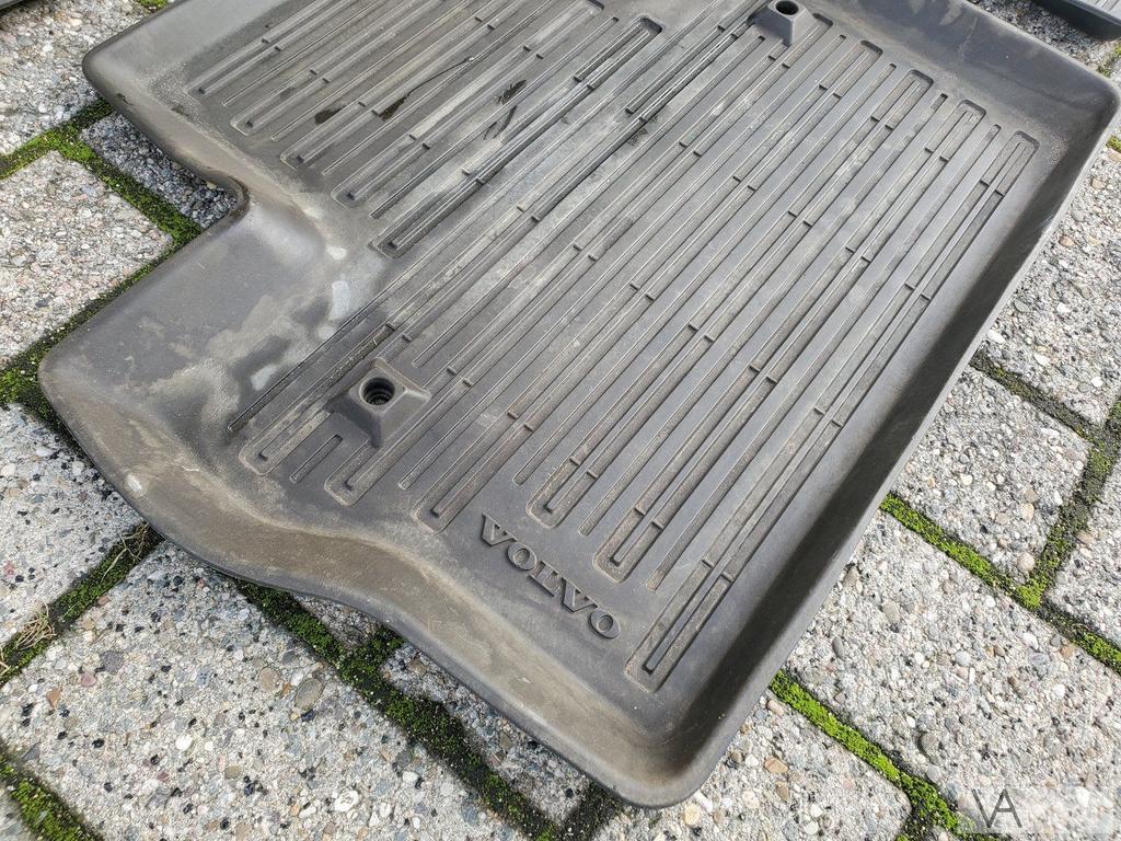 Volvo V70 xc70 S80 2007 - 2016 mattenset rubber €50 winter, Ophalen of Verzenden, Gebruikt, Volvo