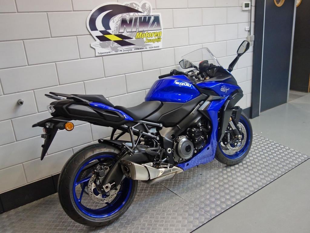 SUZUKI GSX-S 1000 GT - foto 2