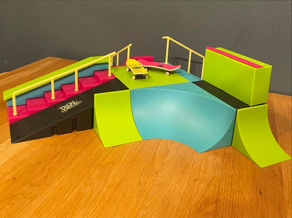 Tech Deck Skatepark met Fingerboards, Ophalen of Verzenden, Zo goed als nieuw