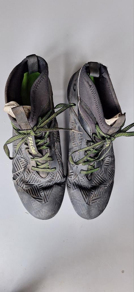 Rugbyschoenen met noppen - Maat 47, Sport en Fitness, Rugby, Ophalen of Verzenden, Gebruikt, Overige typen