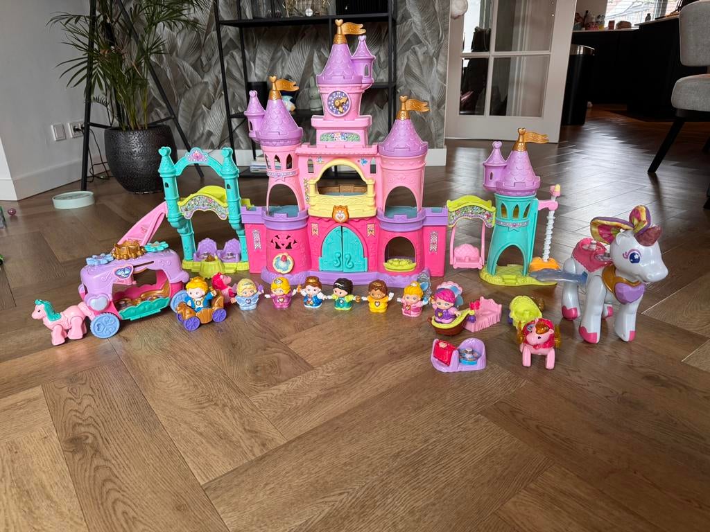 VTech Vrolijke Vriendjes kasteel, Ophalen, Zo goed als nieuw