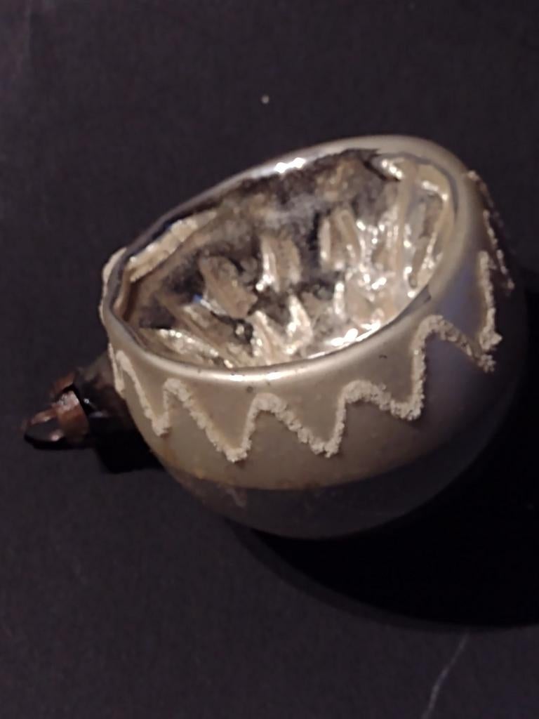 oude zilveren deukbal 5 cm - kerstbal, Ophalen, Gebruikt