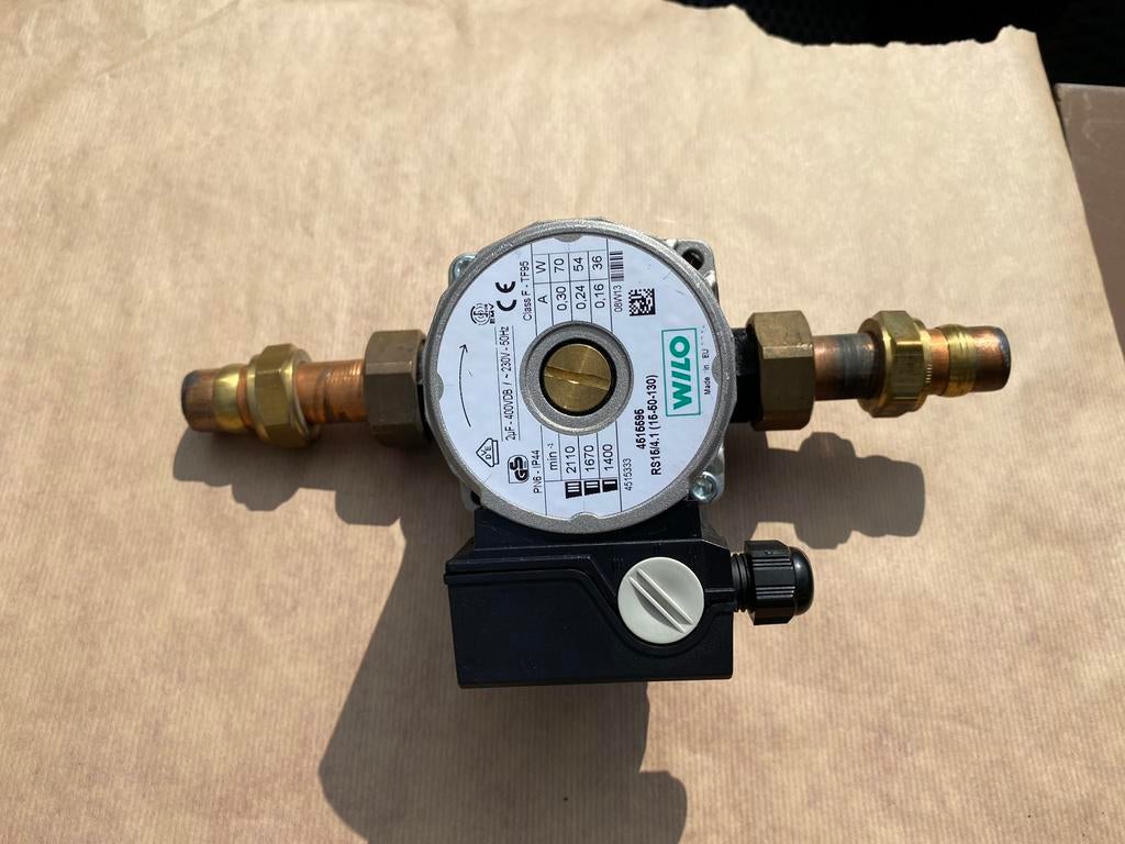 Cv pompen wilo en grundfos + verzending PostNL, Doe-het-zelf en Verbouw, Gebruikt, Minder dan 30 cm, Verzenden, Overige typen