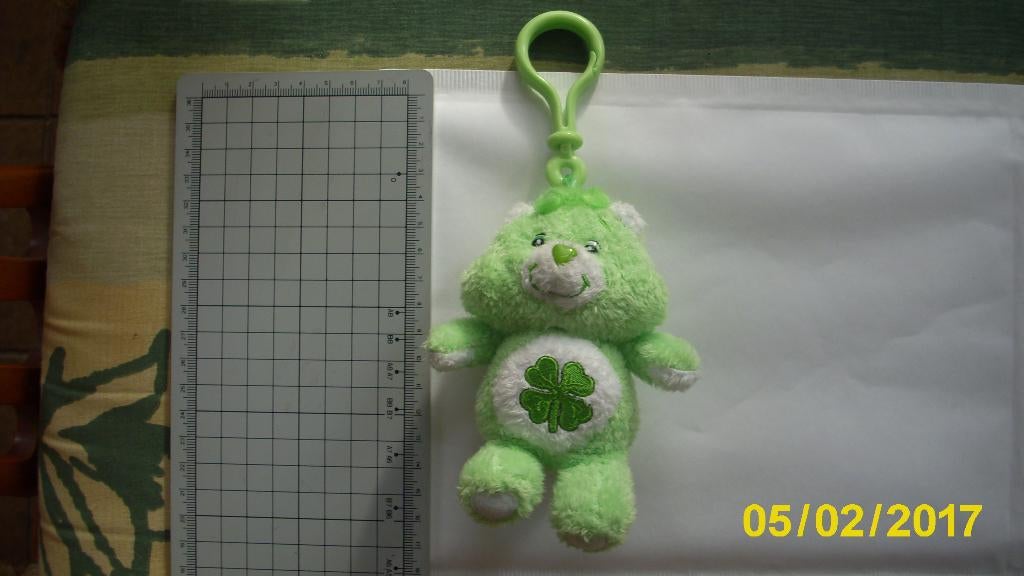 Troetelbeertjes sleutelhanger groen met klaver 13 cm, Ophalen of Verzenden, Nieuw