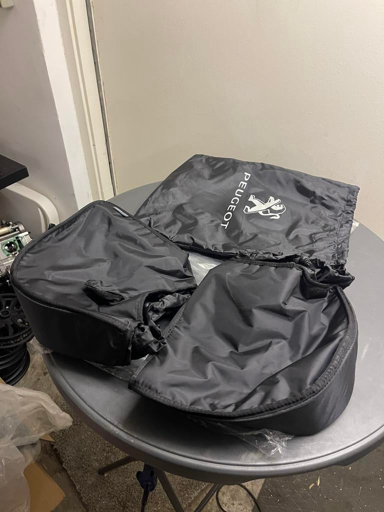 Handmoffen Speedfight 4 / Kisbee / Django / Tweet - Nieuw!, Ophalen of Verzenden, Nieuw, Peugeot