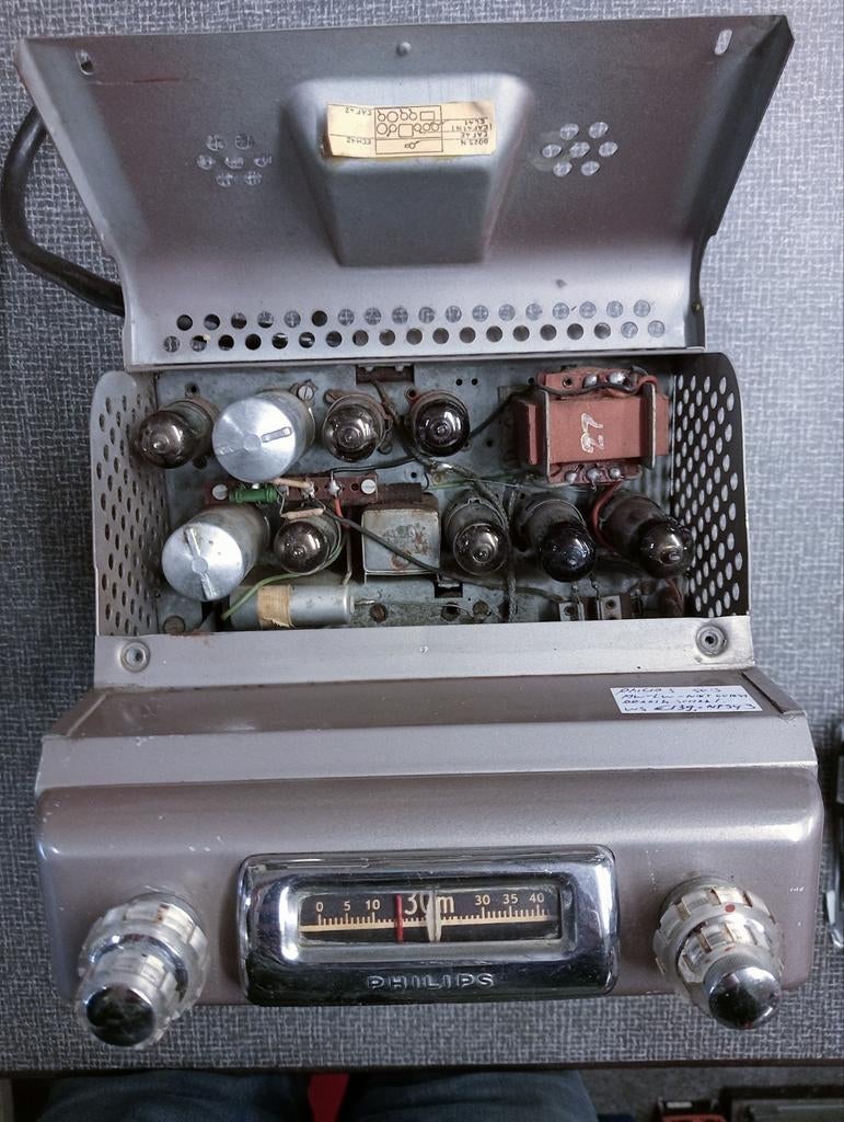 Philips buizen autoradio oldtimer jaren 50

NF593 VW  Kever, Gebruikt, Ophalen of Verzenden, Nb, Nb