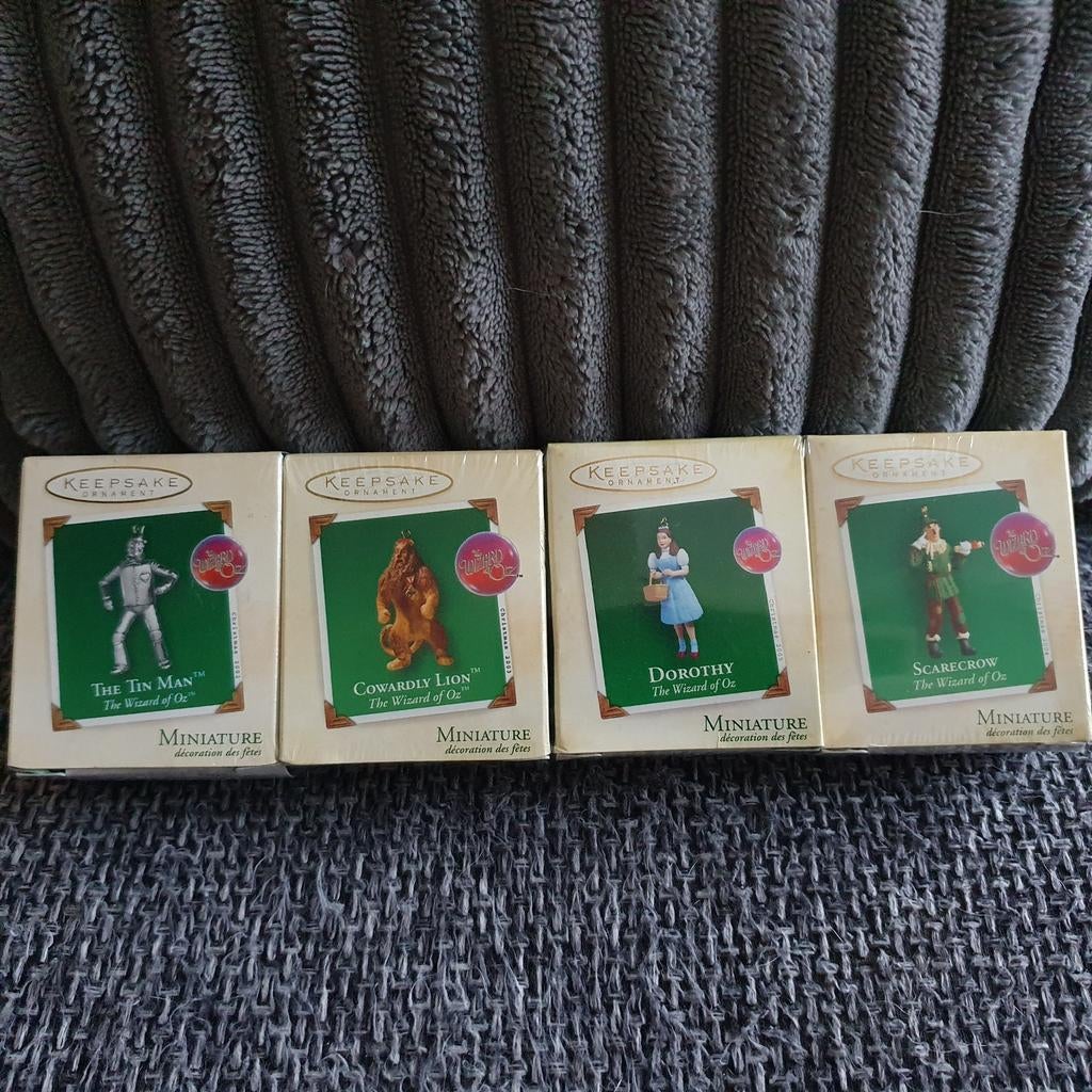 Hallmark Keepsake The Wizard of Oz set van 4 mini ornamenten, Diversen, Ophalen of Verzenden