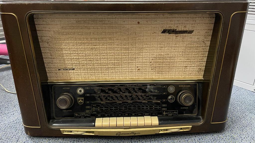 Grundig radio, Type 4055 W/3D FM/AM, 80W, Ophalen