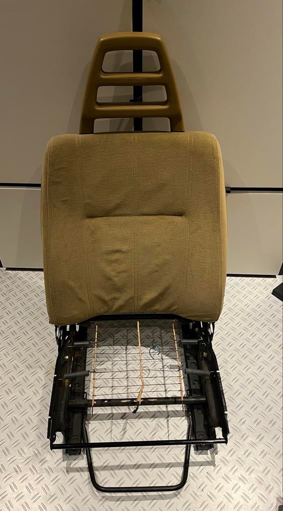 Volvo 240 stoel beige+diverse kleine onderdelen, Auto-onderdelen, Interieur en Bekleding, Ophalen, Volvo