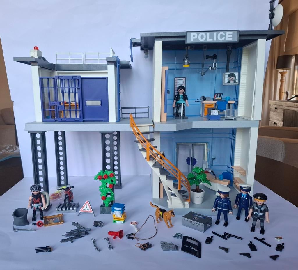 Playmobil politiebureau, Ophalen of Verzenden, Zo goed als nieuw