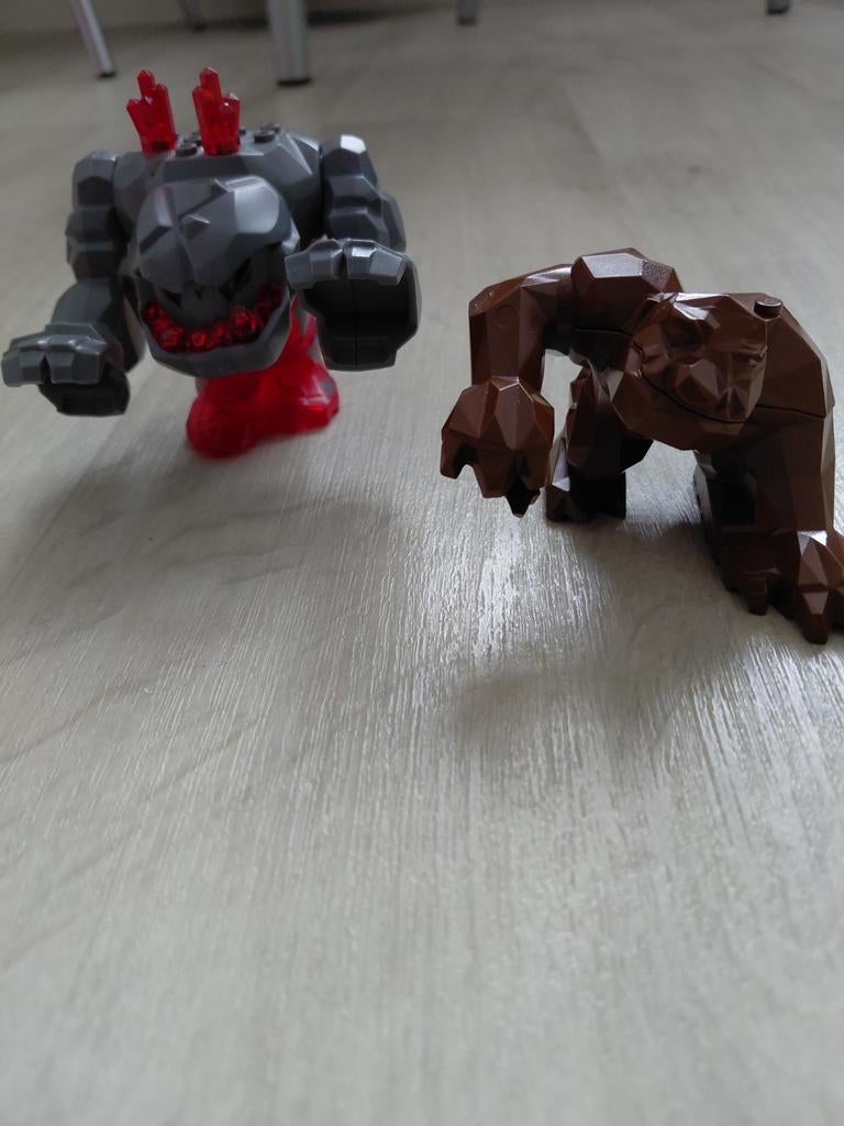 Lego Nexo Knights Lavamonster en Aardemonster, Ophalen of Verzenden, Gebruikt, Losse stenen, Lego