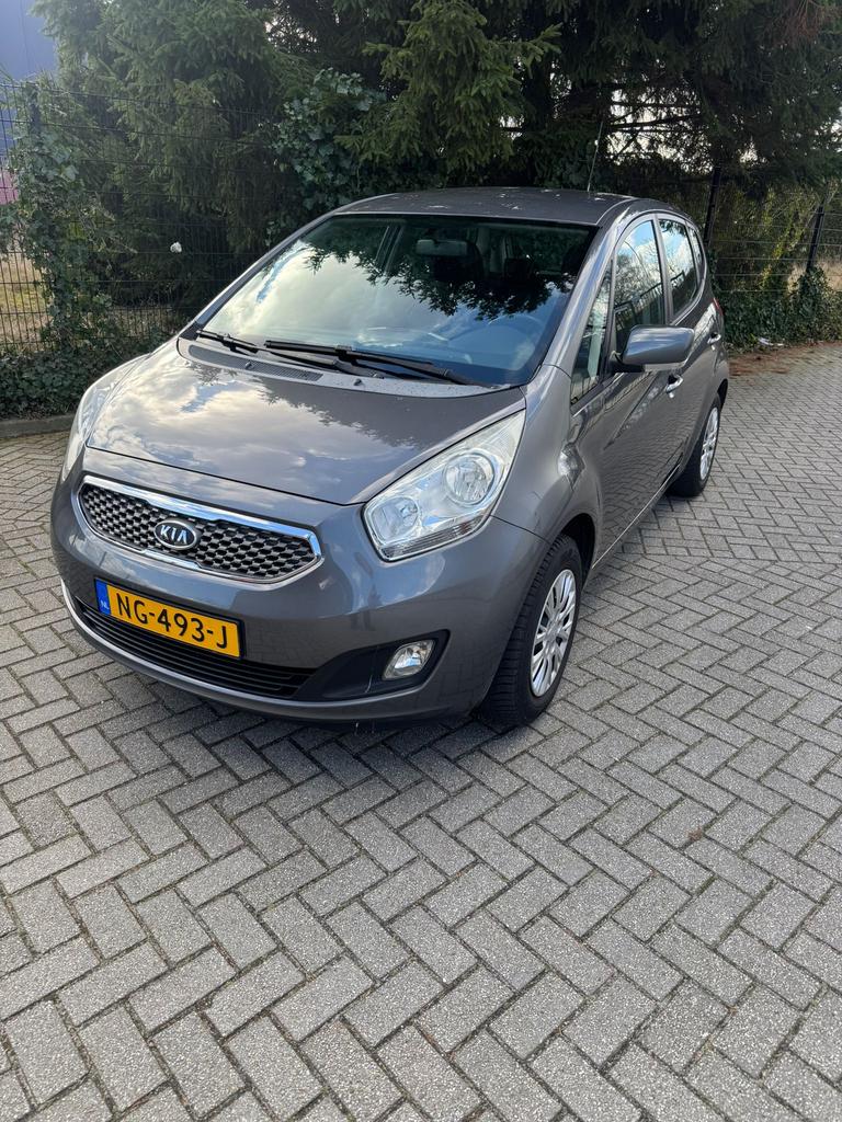 Kia Venga 1.4 Cvvt 90pk 2010 Grijs, Voorwielaandrijving, 4 cilinders, 1396 cc, 1153 kg