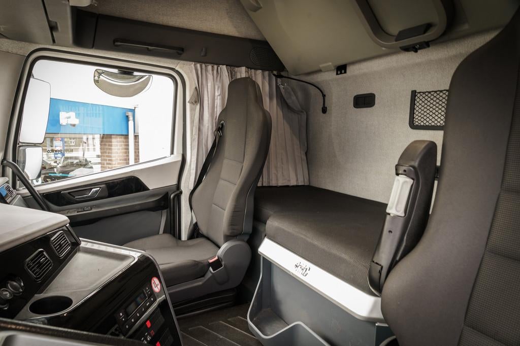 BMC Tughra 1846 Automatic Elegance 460PK Euro 6 Iveco, Stof, 460 pk, Wit, Origineel Nederlands