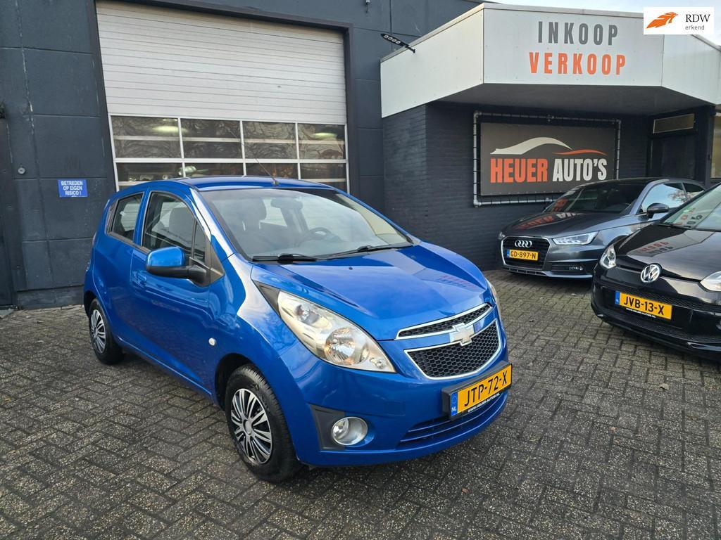 Chevrolet SPARK 1.0 16V 5 DEURS NW APK BEURT CARPLAY, Auto's, Voorwielaandrijving, Euro 5, Gebruikt, 4 cilinders