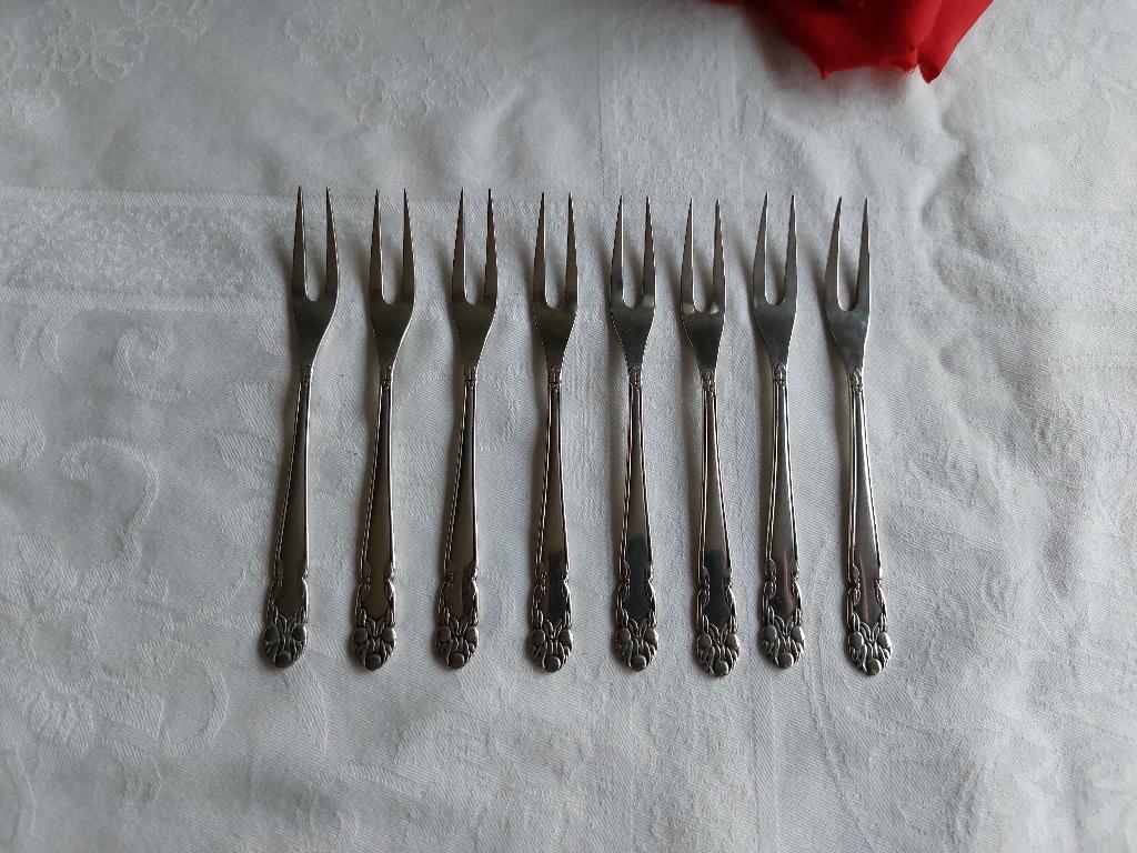 Gero 90 | model 272 | 1 puddingschep | 8 bowlvorkjes, Antiek en Kunst, Verzenden