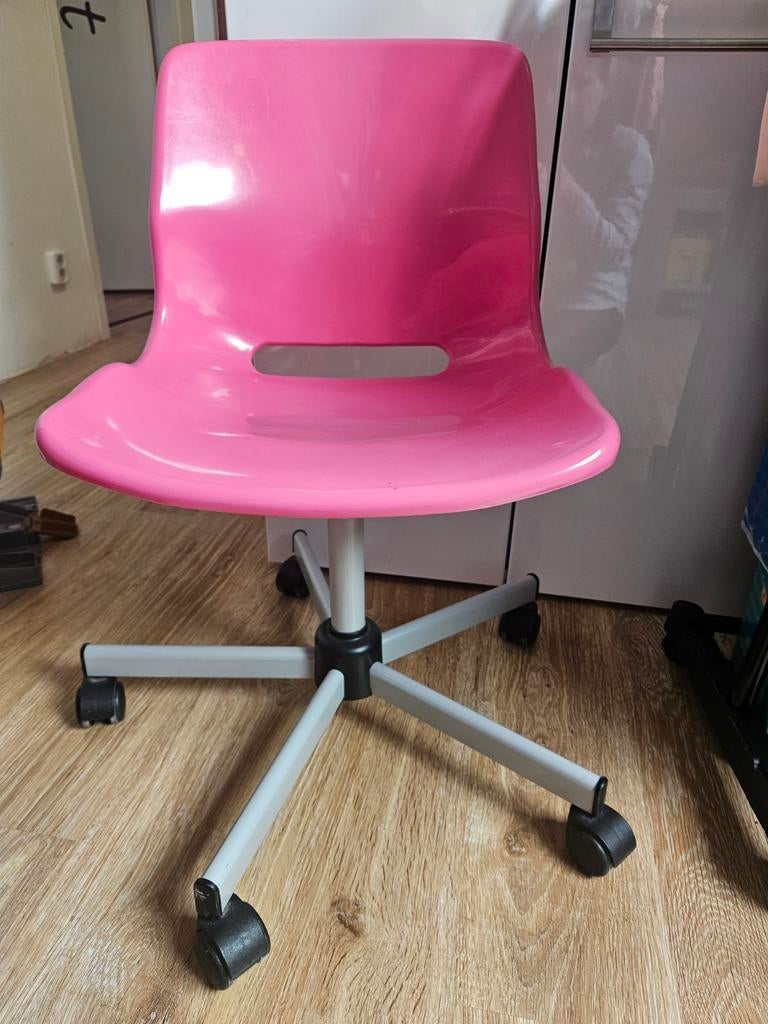 Gratis kinder bureaustoel, Ophalen