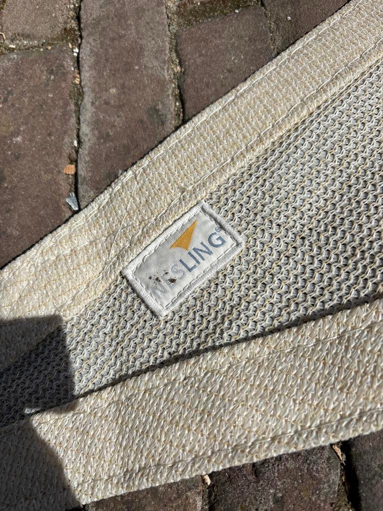 Nesling  Schaduwdoek Driehoek - Crème, Tuin en Terras, Schaduwdoeken, Ophalen of Verzenden, Zo goed als nieuw