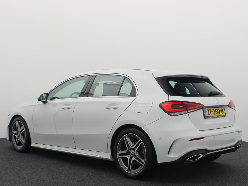 Mercedes-Benz A-klasse 180 Business Solution AMG WIDESCREEN, 136 pk, Gebruikt, 4 cilinders, Wit