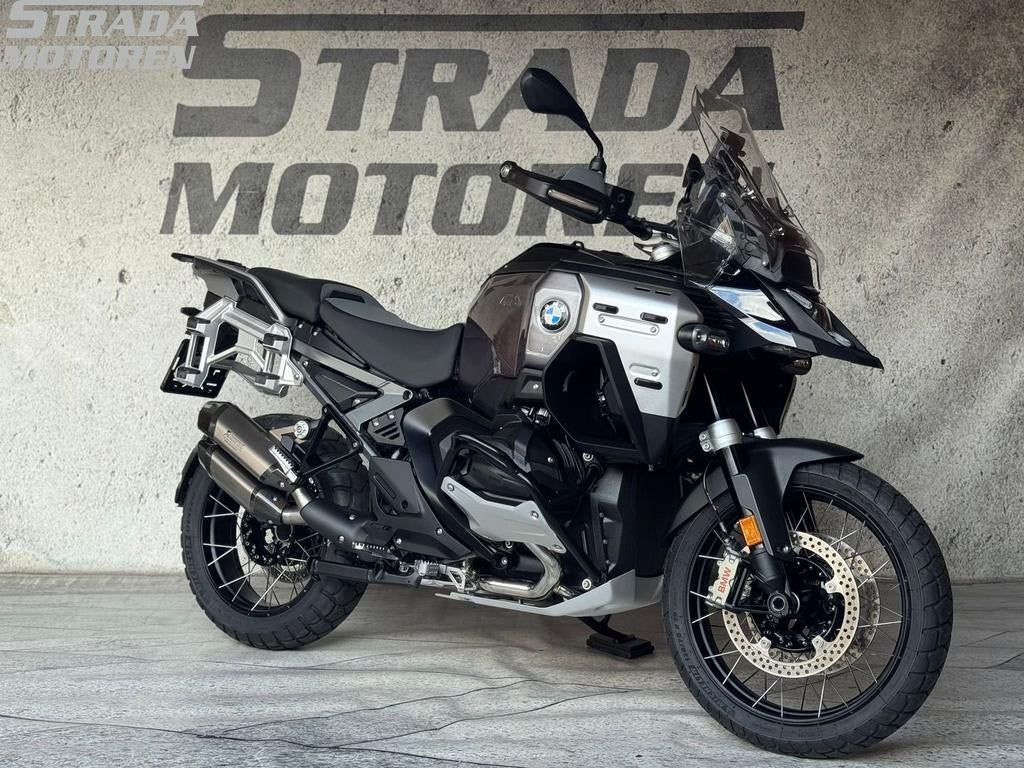 BMW R 1300 GS ADVENTURE TRIPLE BLACK (bj 2025) btw akrapovic