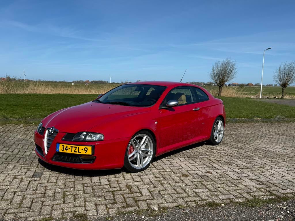 Alfa Romeo GT 3.2 V6 24V 2005 Rood, 400 kg, 75 €/maand, Handgeschakeld, Particulier