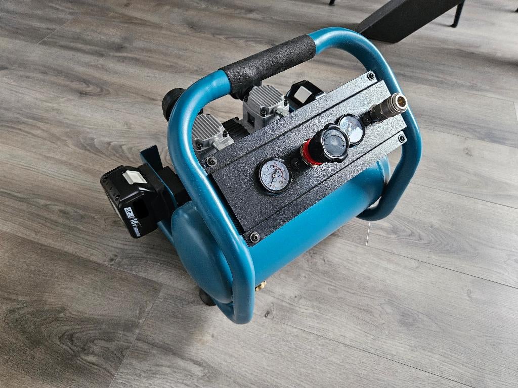 Compressor 18V NIEUW!, Minder dan 25 liter, Ophalen of Verzenden, Nieuw, Minder dan 200 liter/min