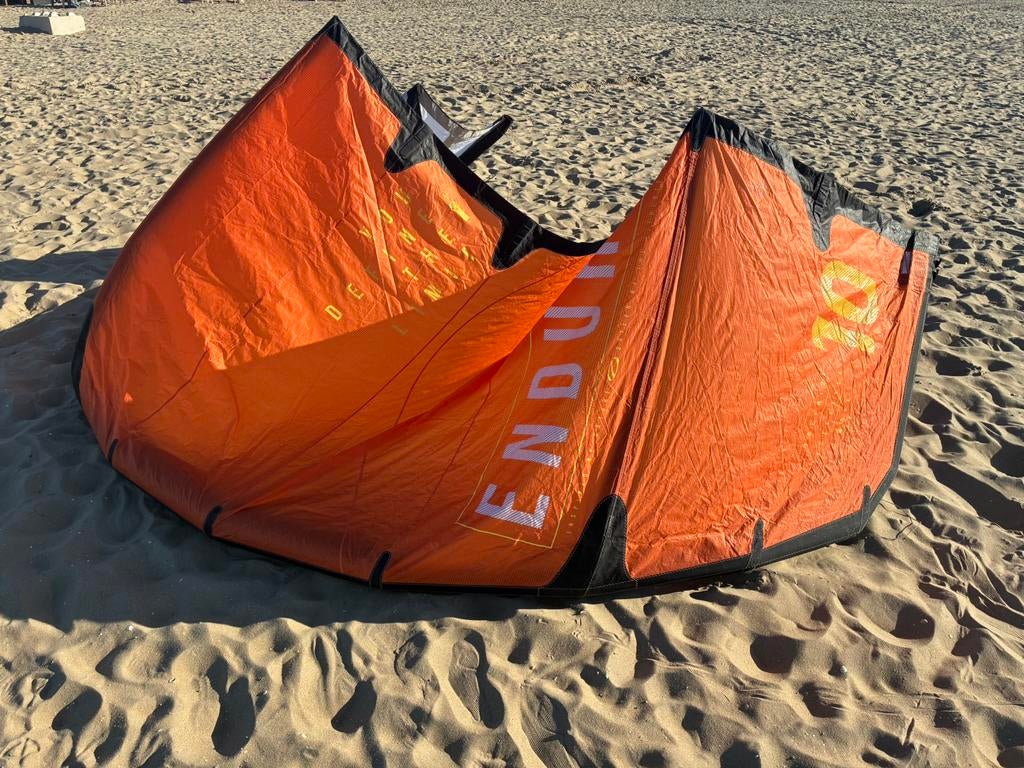 Ozone Enduro v3 10m, Watersport en Boten, Kitesurfen, Gebruikt, 10 m², Geen board, Ophalen of Verzenden