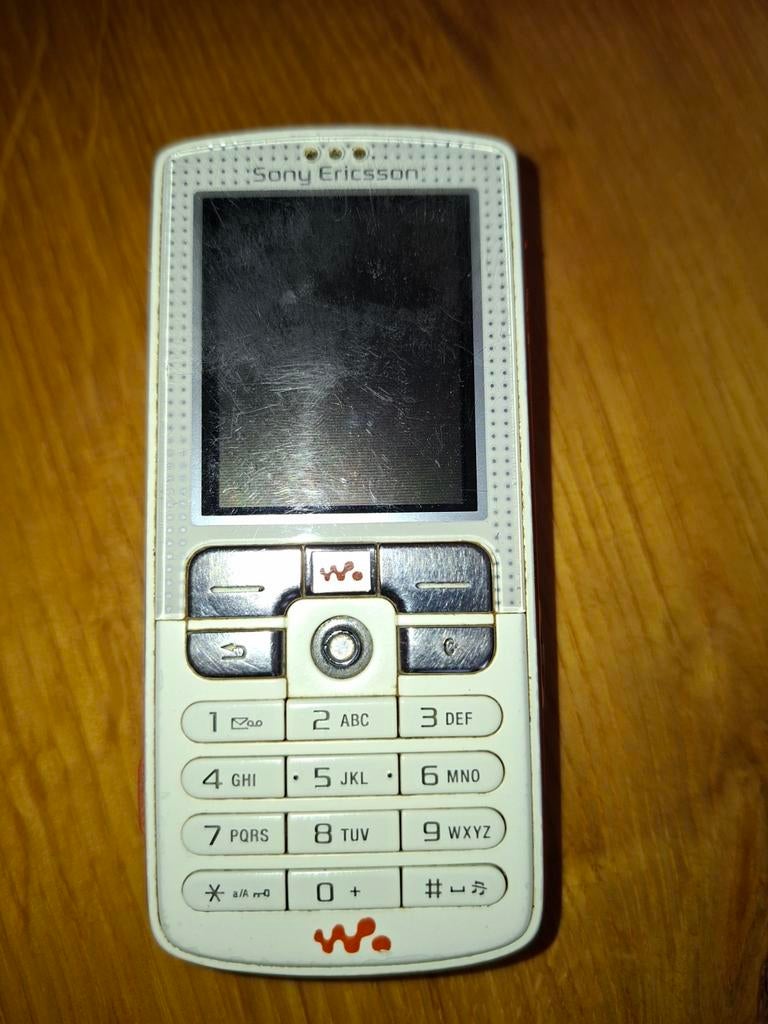 Collectors item: Sony Ericsson W800 Walkman GSM mobiel, Ophalen of Verzenden