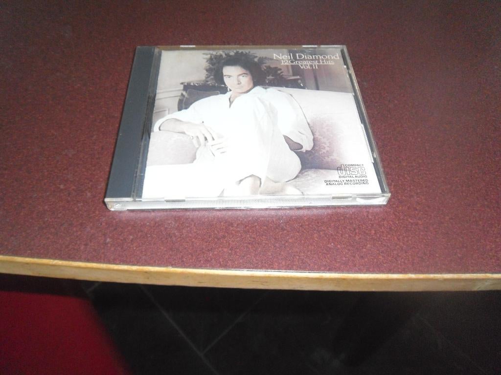 cd neil diamond 12 greatest hits vol 2, Ophalen of Verzenden, 1960 tot 1980, Zo goed als nieuw