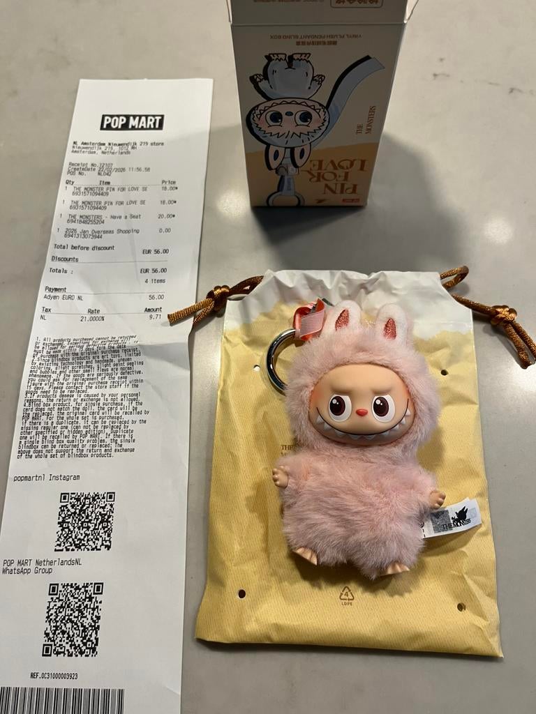 Originele Labubu pin for love - G - NIEUW, Ophalen of Verzenden, Zo goed als nieuw