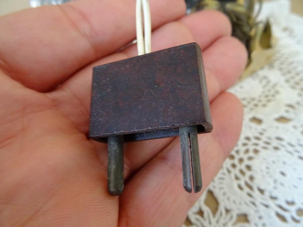 Vintage beeld Lourdes Lourdesgrot lamp 17cm Maria Bernadette, Ophalen of Verzenden, Gebruikt, Beeld(je), Christendom | Katholiek