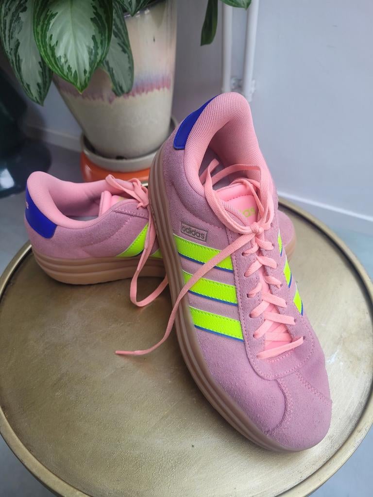 Roze adidas sneakers maat 40., Ophalen of Verzenden, Zo goed als nieuw, Overige typen, Adidas