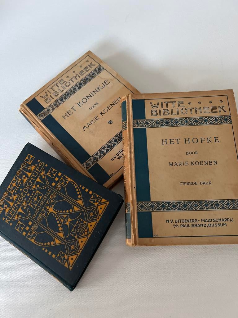 3 antieke boekjes van Marie Koenen en Guido Gezelle, Ophalen of Verzenden, Gelezen, Nederland