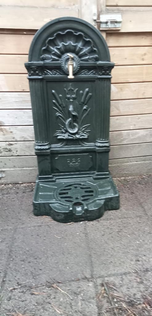 TUINFONTEIN WATERKRAAN WATERORNAMENT STAAND GROEN, Ophalen, Gebruikt, Gietijzer, Waterornament