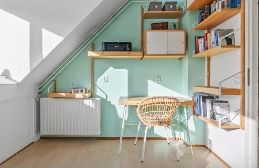 Ikea Svalnas bamboe bureau met lades voor Han, Gebruikt, IKEA, Computerbureau, Beige