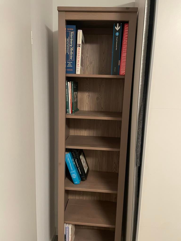 IKEA Billy Boekenkast - Bruin Hout - Zo goed als nieuw, Huis en Inrichting, Kasten | Boekenkasten, Met plank(en), Minder dan 50 cm