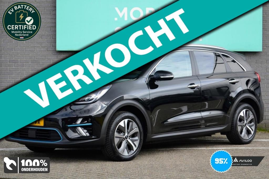 Kia E-Niro ExecutiveLine 64 kWh SOH95% 3F Clima CarPlay LED, Gebruikt, 1712 kg, Zwart, 1066 min