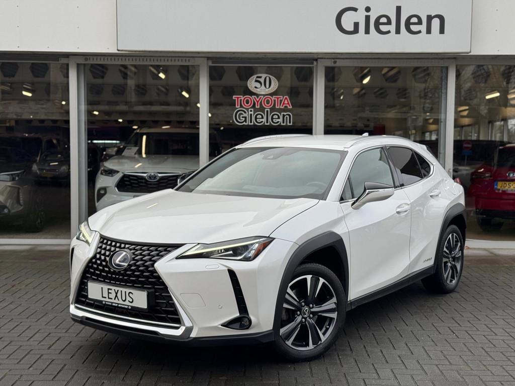 Lexus Ux 250h Preference Line | 18 inch, Stoel + Stuurverwar, Auto's, Lexus, 12 maanden, Stof, Gebruikt, 4 cilinders