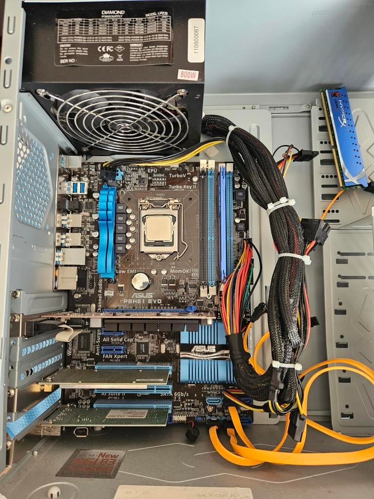 Gaming PC: i7-2600K, 8GB RAM, Radeon HD 5450, 800W PSU, Gebruikt, 8 GB, Onbekend, Ophalen of Verzenden