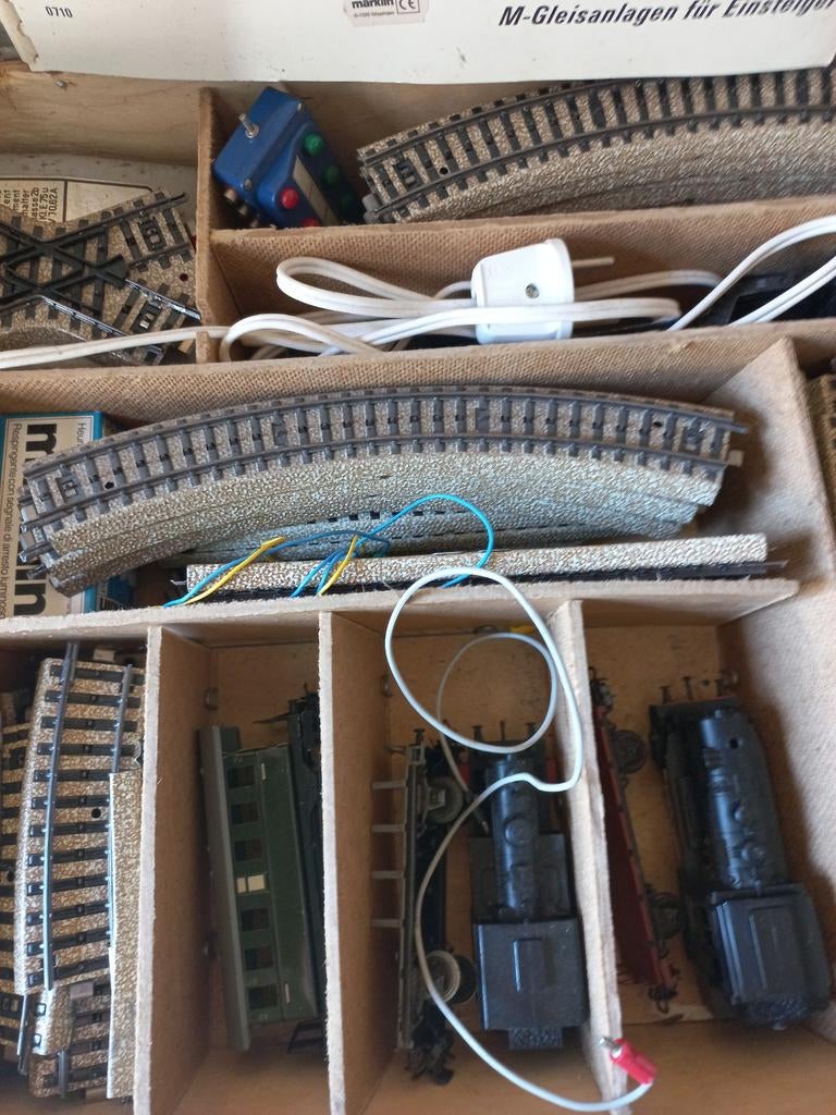 Houten kist vol met marklin, Hobby en Vrije tijd, Wisselstroom, Gebruikt, Rails, Ophalen of Verzenden